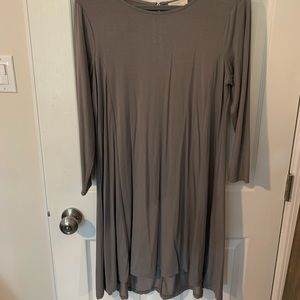 Stone colored 3/4 sleeve t-shirt swing dress. Size large